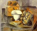 Bodegón caja taza de compota 1909 Pablo Picasso